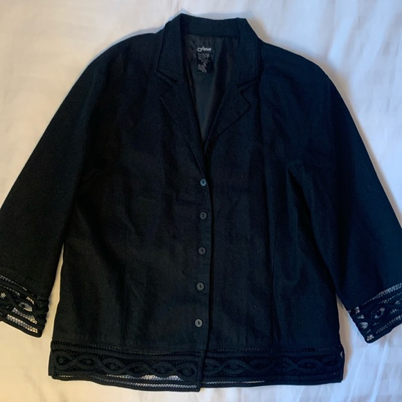 COPY - Fusion black linen boxy lined jacket w wide lace trim EUC - Picture 2 of 7